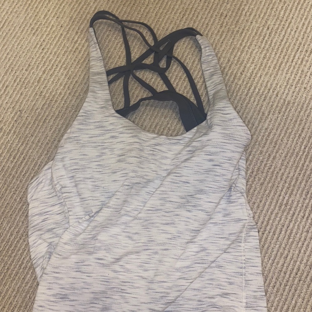 Lululemon tank with built in bra